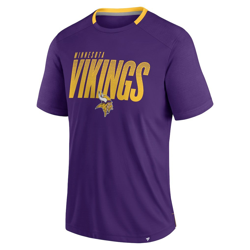 Minnesota Vikings Fanatics Defender Fade Slant T-Shirt