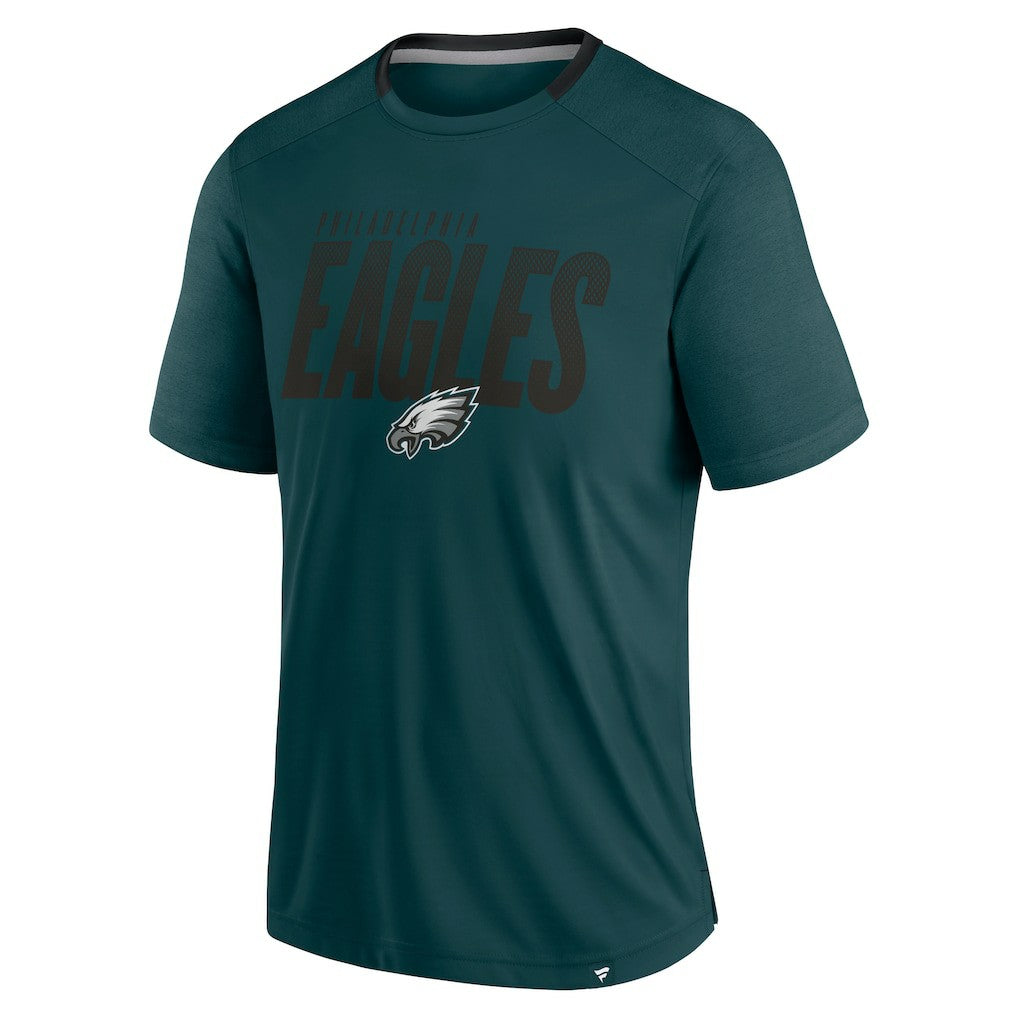 Philadelphia Eagles Fanatics Defender Fade Slant T-Shirt
