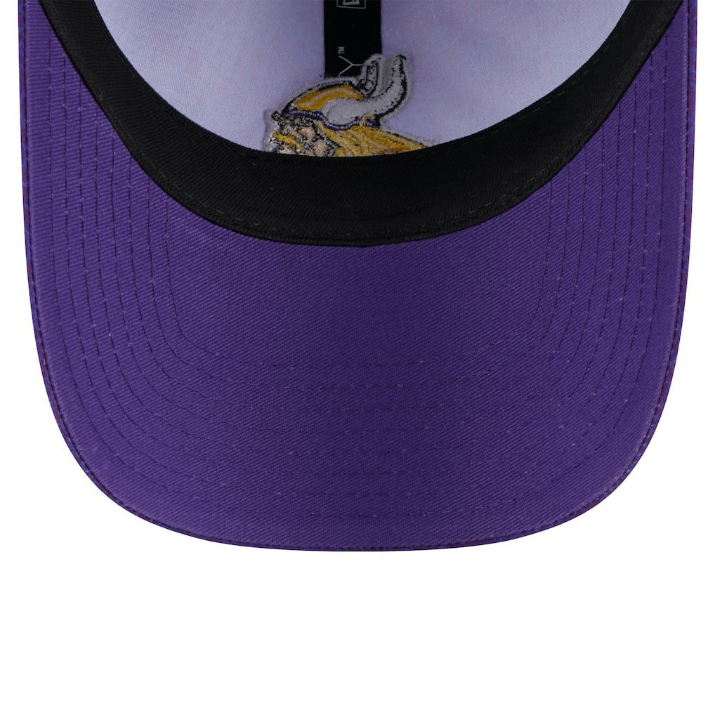 Minnesota Vikings New Era Women's Smiley 9TWENTY Adjustable Hat