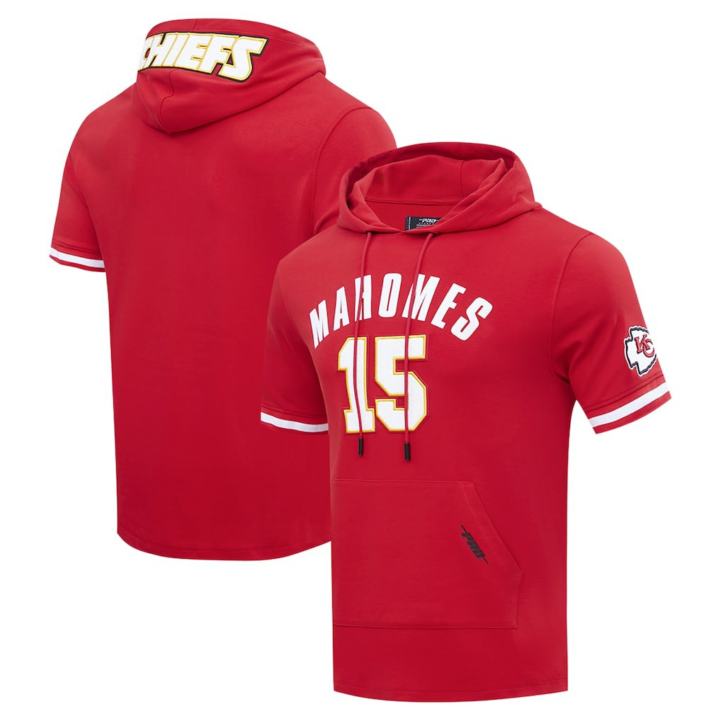 Kansas City Chiefs  Patrick Mahomes  Pro Standard Player Name & Number Hoodie T-Shirt