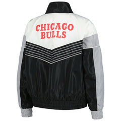 Chicago Bulls The Wild Collective Women's Courtside Half-Zip Track Jacket On Sale