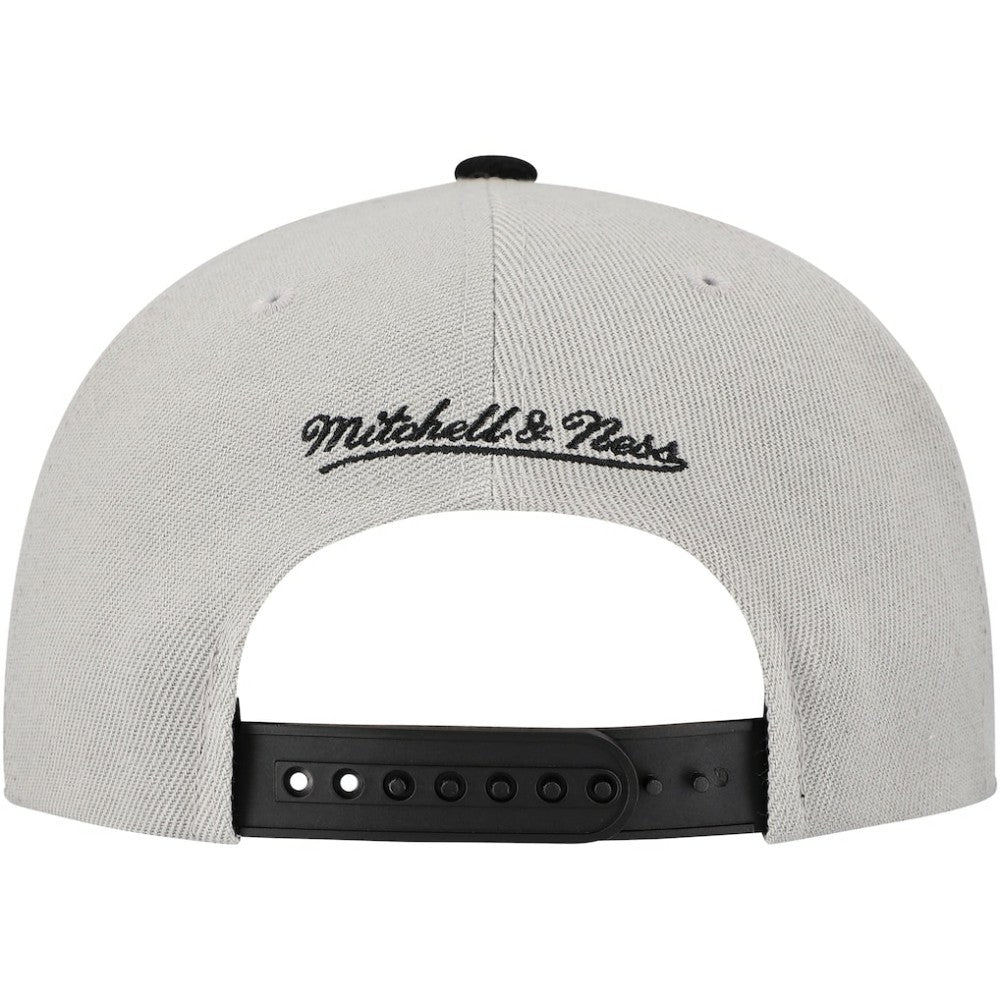 Chicago White Sox Mitchell & Ness Knock Out Panel Snapback Hat | MLB Outlet