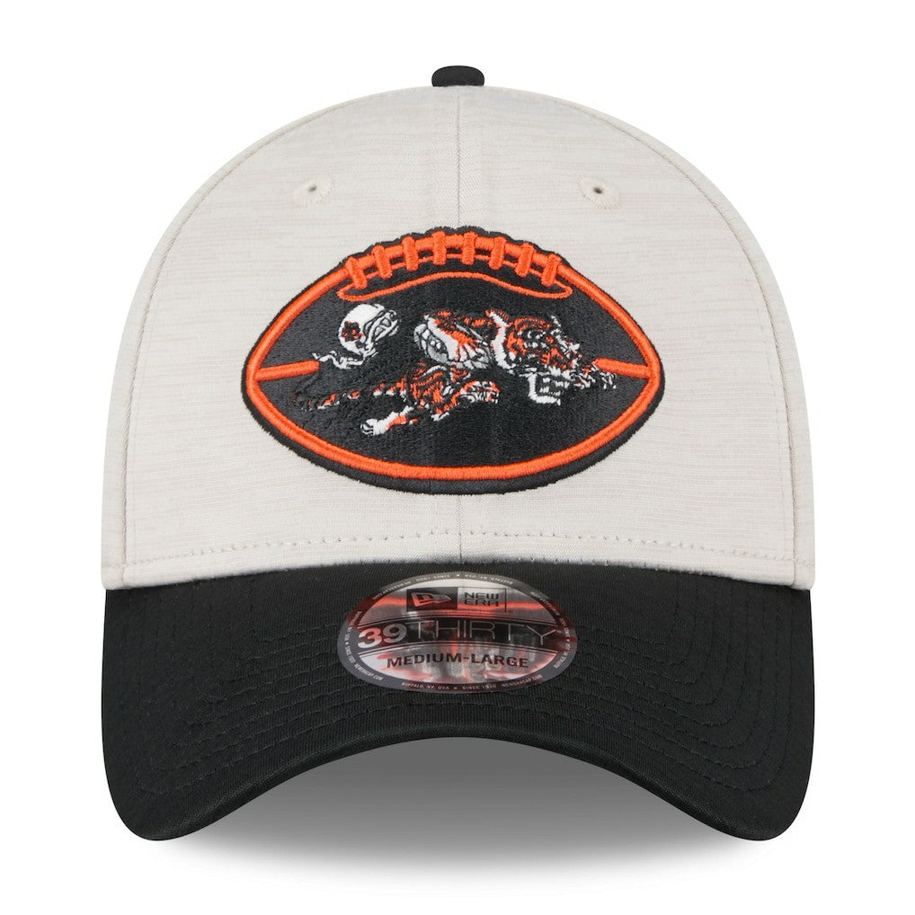 Cincinnati Bengals New Era 2024 Sideline Historic 39THIRTY Flex Hat