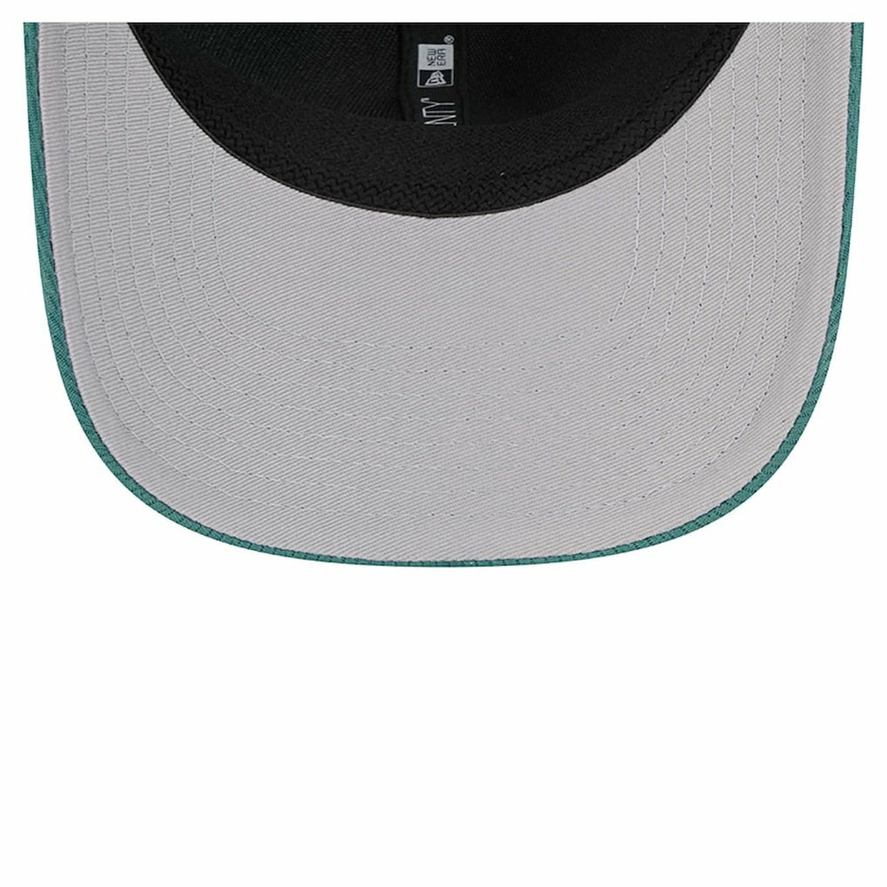 Philadelphia Eagles New Era Adventure Patched 9SEVENTY Stretch-Snap Adjustable Hat
