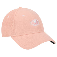 San Francisco 49ers New Era Women's Cozy Sherpa 9FORTY Adjustable Hat
