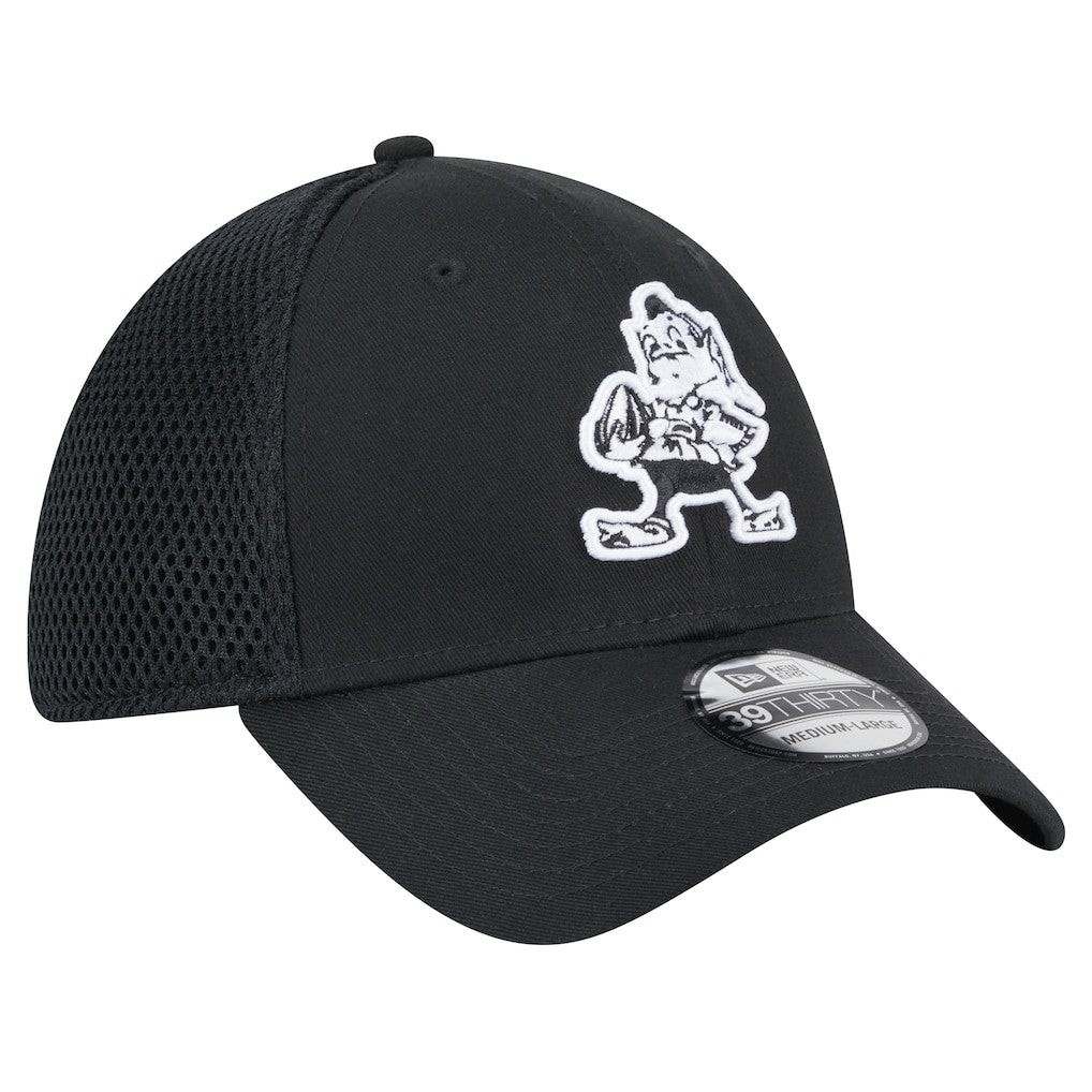 Cleveland Browns New Era Main Neo 39THIRTY Flex Hat