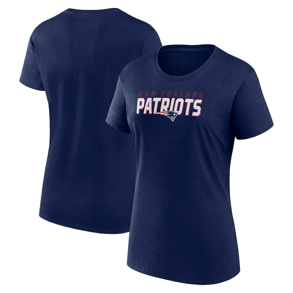New England Patriots  Logo Athletic Women's Lean T-Shirt