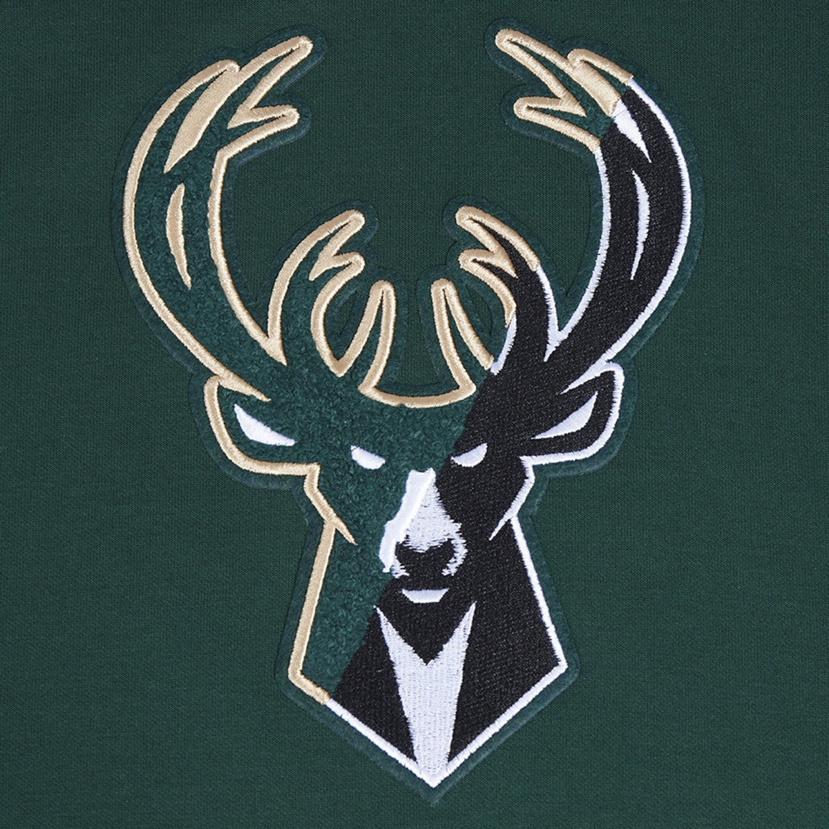 Milwaukee Bucks Pro Standard Split Logo Pullover Hoodie Discount