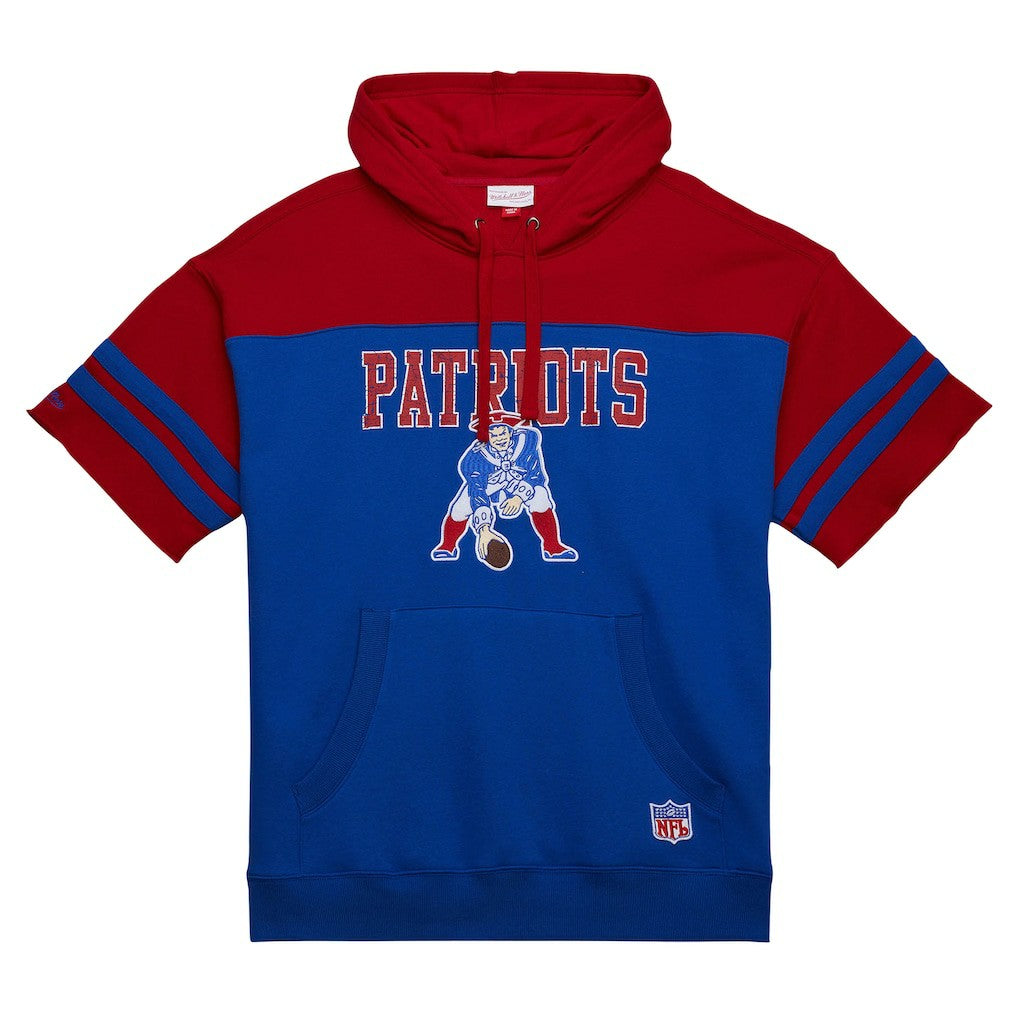 New England Patriots Mitchell & Ness Off Field Vintage Logo Short Sleeve Pullover Hoodie
