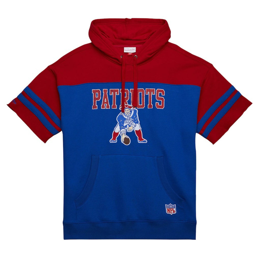 New England Patriots Mitchell & Ness Off Field Vintage Logo Short Sleeve Pullover Hoodie