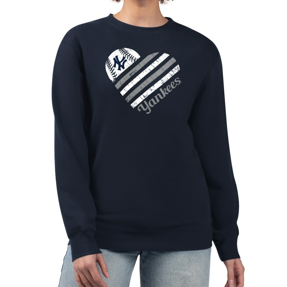 New York Yankees G-III 4Her by Carl Banks Women's Heart Logo Fleece Pullover Sweatshirt | MLB New