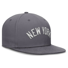 New York Yankees Nike Performance True Fitted Hat | MLB Discount