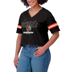 Cincinnati Bengals  WEAR by Erin Andrews Women's Color Block Boxy Modest Crop V-Neck T-Shirt