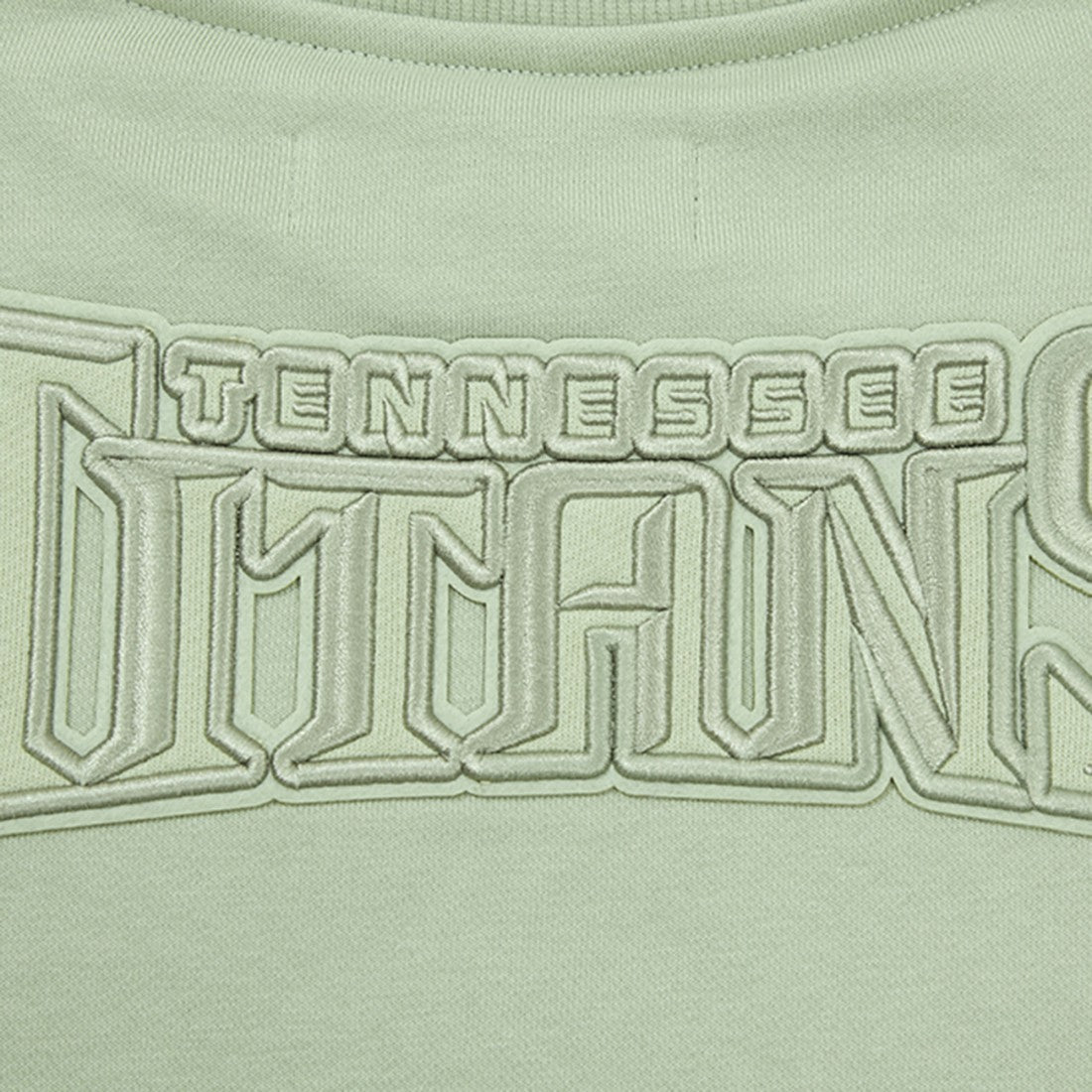 Tennessee Titans  Pro Standard Women's Oversized Cropped Neutral Pullover Sweatshirt