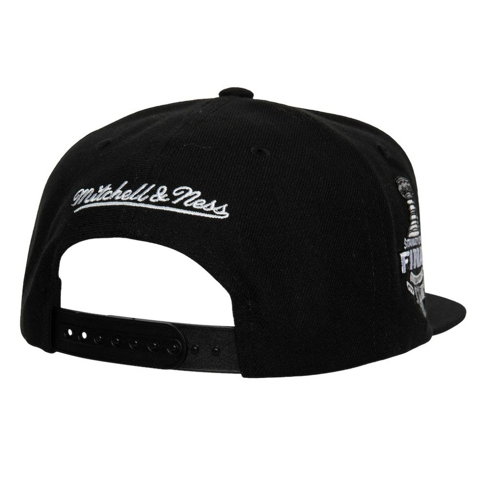 Boston Bruins Mitchell & Ness Core Top Spot Snapback Hat Discount