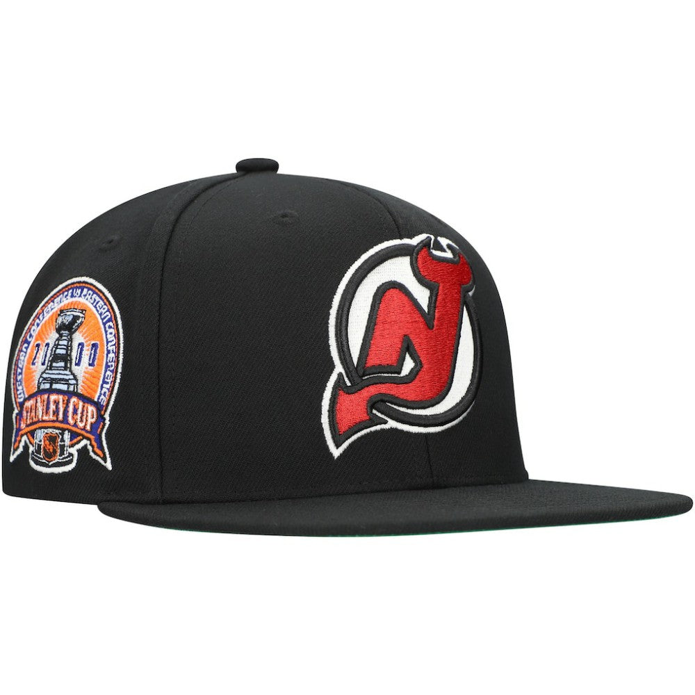 New Jersey Devils Mitchell & Ness Core Top Spot Snapback Hat Online