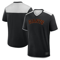San Francisco Giants Fanatics Walk Off V-Neck T-Shirt | MLB Discount