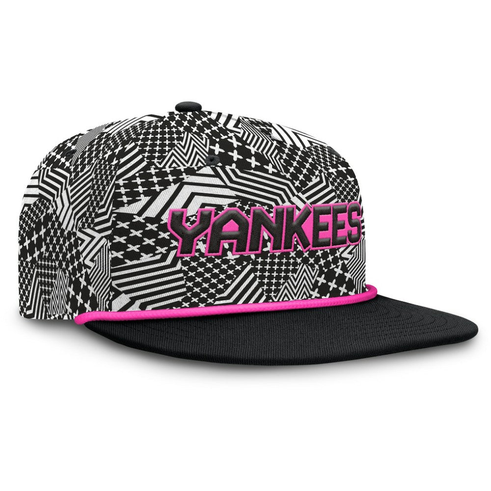 New York Yankees Fanatics Let's Glow Moon Shot Snapback Hat | MLB Discount