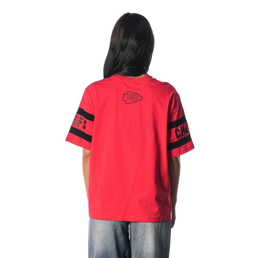 Kansas City Chiefs  The Wild Collective Women's Drop Shoulder T-Shirt