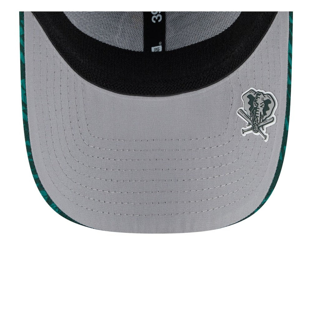 Athletics New Era 2025 MLB Clubhouse 39THIRTY Flex Hat | MLB Outlet