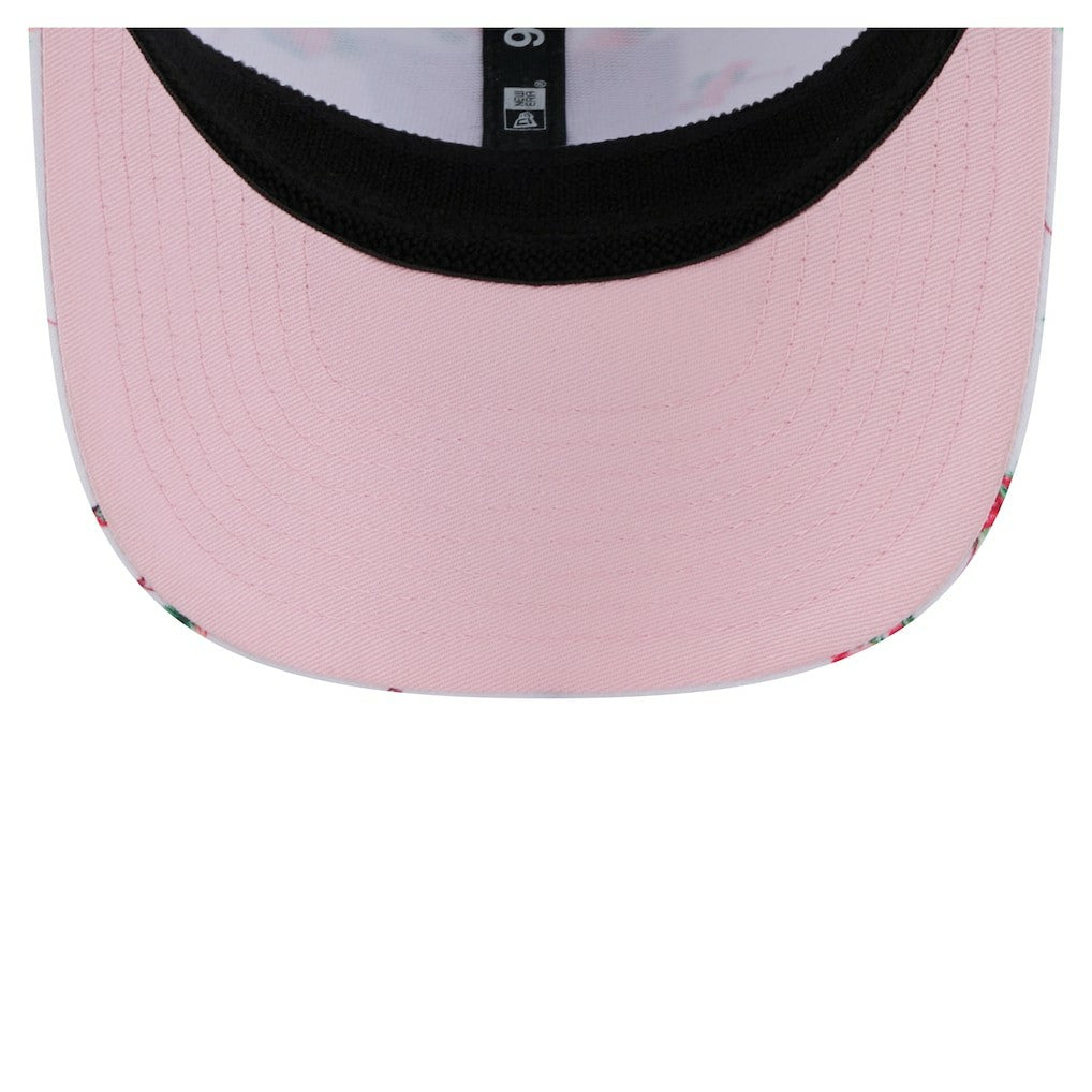 Las Vegas Raiders New Era Adventure Flamingo Pattern 9SEVENTY Stretch-Snap Hat