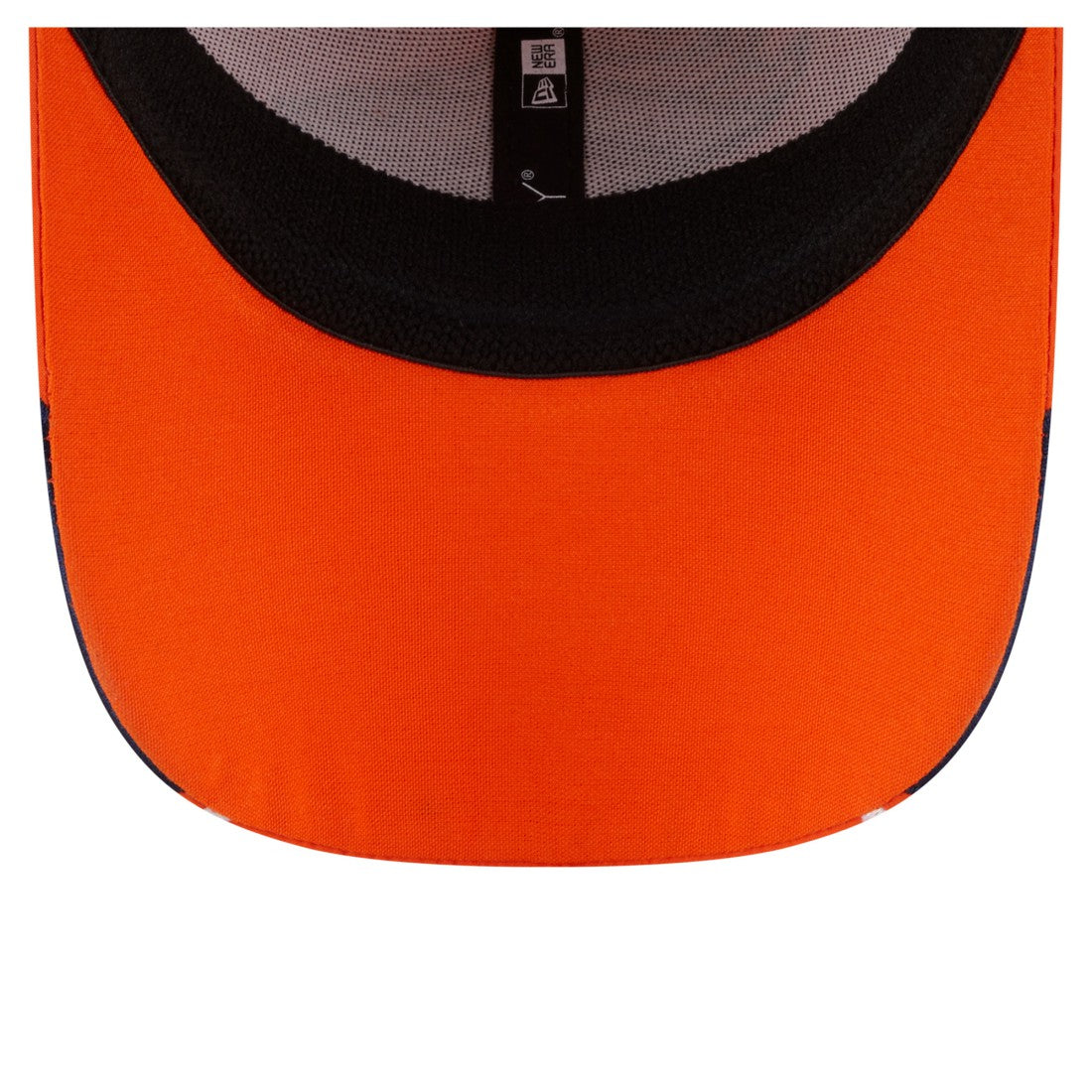 Denver Broncos New Era Game Day Linear 39THIRTY Flex Hat