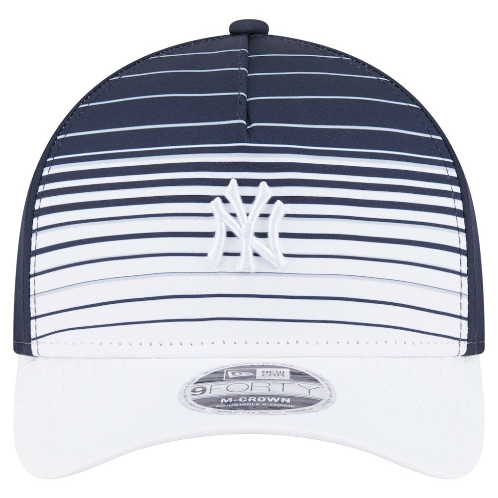New York Yankees New Era Gradient 9FORTY M-Crown Adjustable Hat | MLB On Sale
