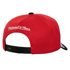 Chicago Bulls Underarch Two-Tone Pro Crown Snapback Hat For Sale