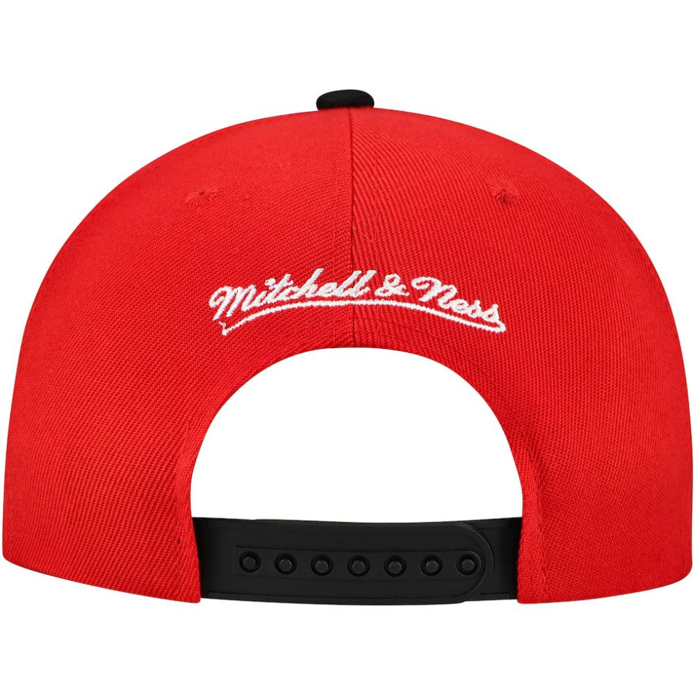 Chicago Blackhawks Mitchell & Ness Underarch Two-Tone Pro Crown Snapback Hat Sale