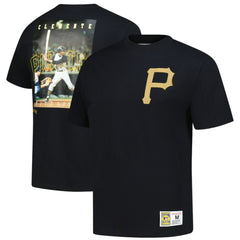 Roberto Clemente Pittsburgh Pirates Mitchell & Ness Legends Collection Vintage Logo T-Shirt | MLB Discount