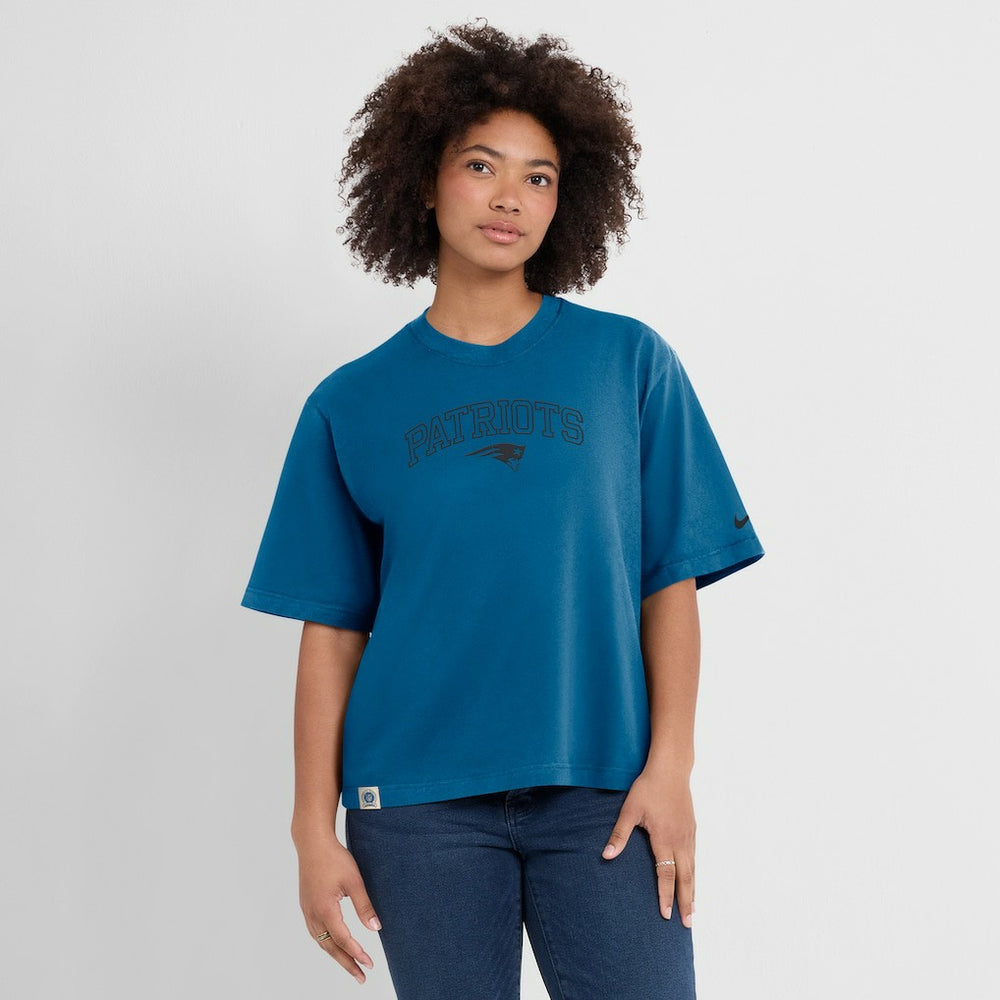 New England Patriots Nike Women's Glory Arch Boxy T-Shirt