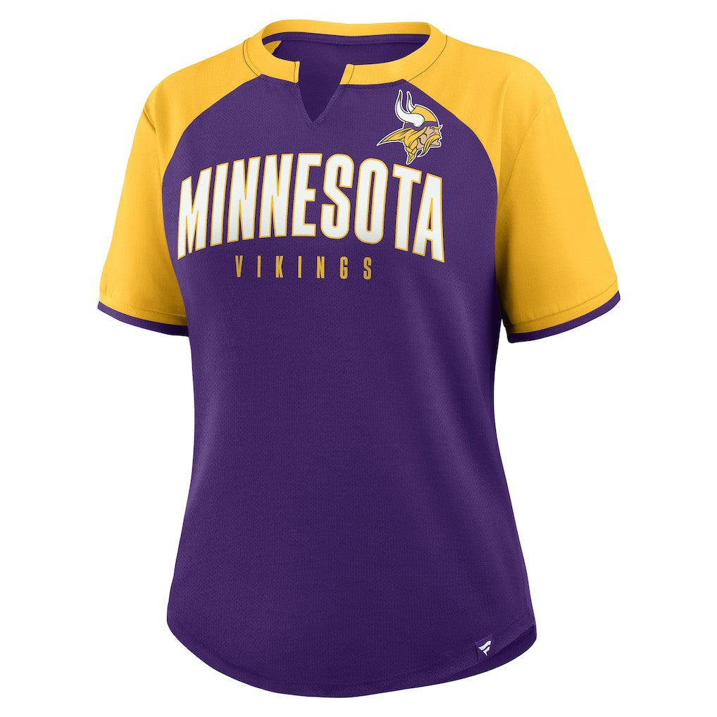 Minnesota Vikings Fanatics Women's Height Advantage T-Shirt