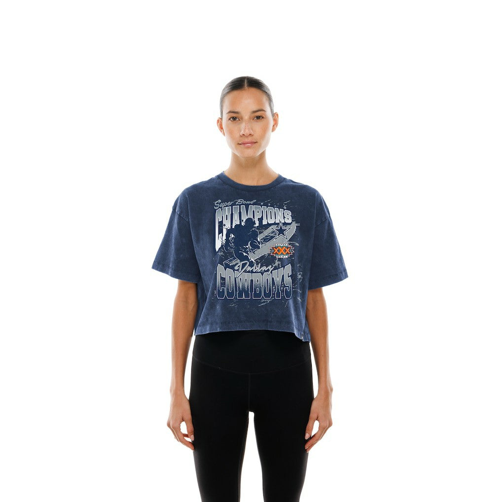 Dallas Cowboys New Era Women's Cropped Boxy Sport Classics Mineral Wash T-Shirt