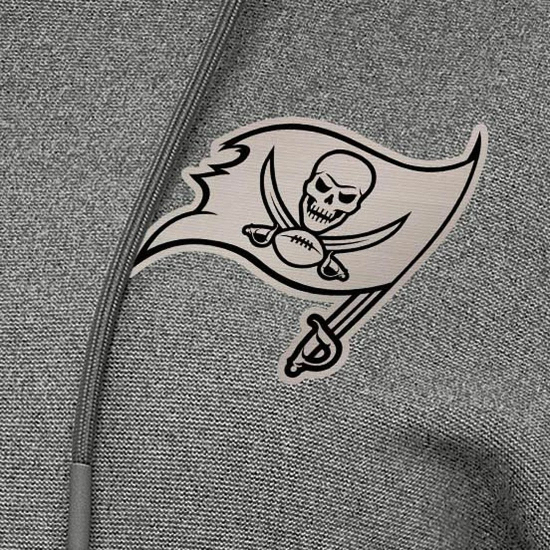 Tampa Bay Buccaneers  Antigua Women's Justice Pullover Hoodie