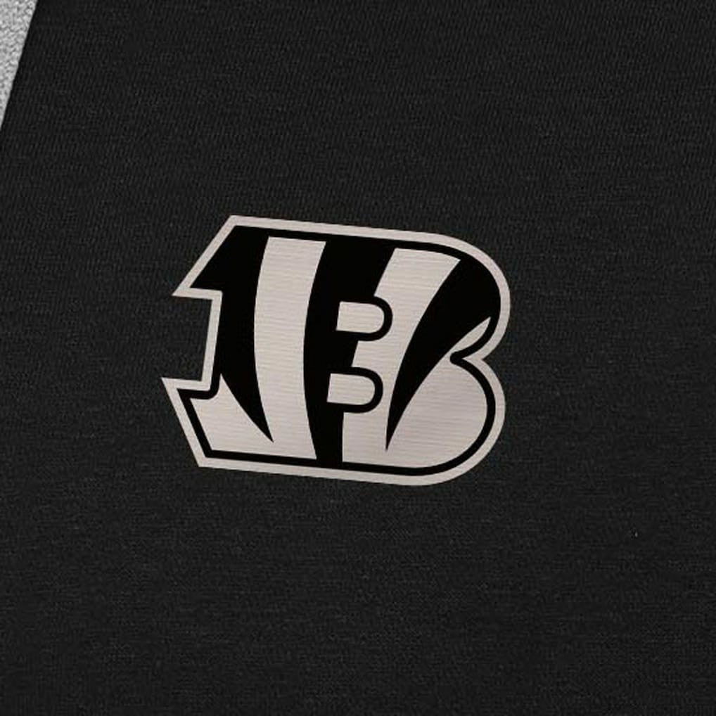 Cincinnati Bengals  Antigua Brushed Carbon Victory Pullover Hoodie