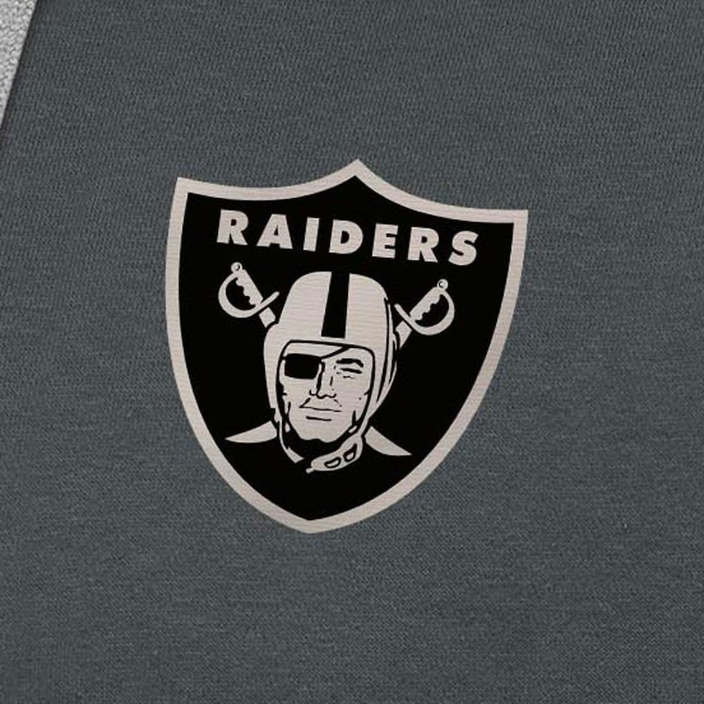 Las Vegas Raiders  Antigua Brushed Carbon Victory Pullover Hoodie