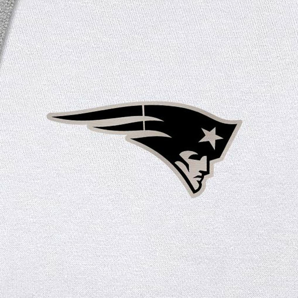 New England Patriots  Antigua Brushed Carbon Victory Pullover Hoodie