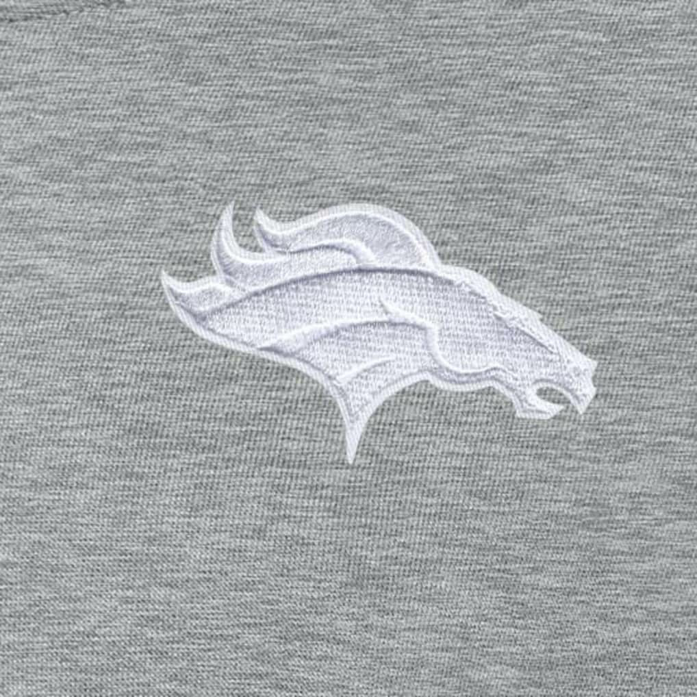 Denver Broncos  Antigua Women's Victory Crew Pullover Sweatshirt