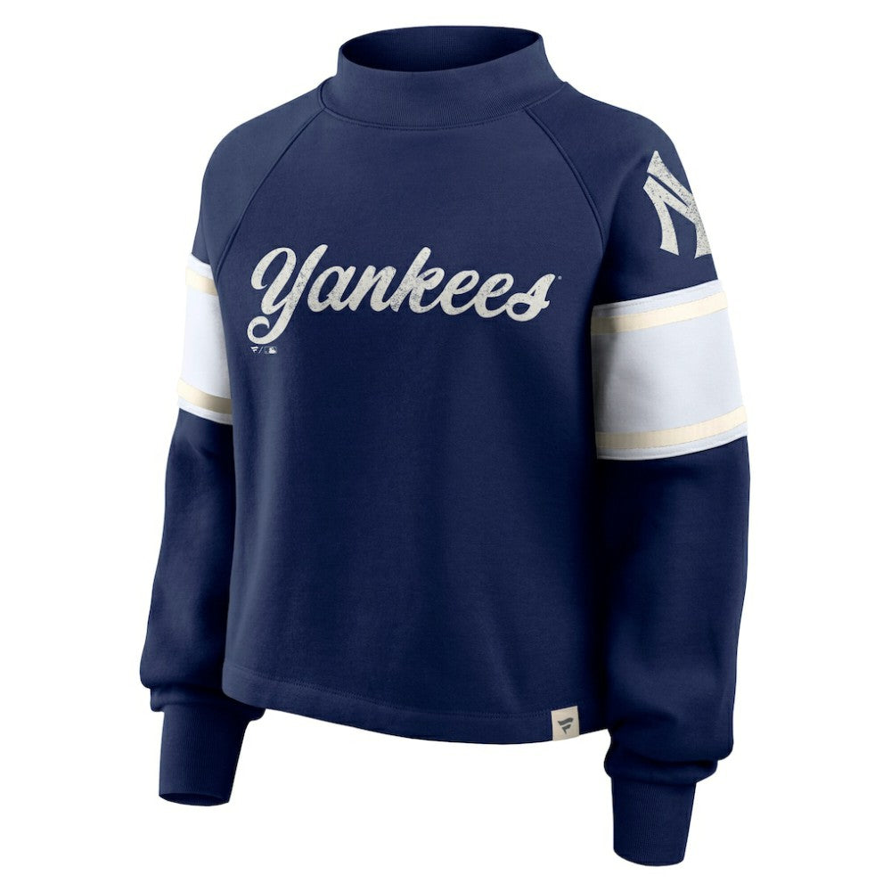 New York Yankees Fanatics Women's Oversized Toss Sweep Raglan Pullover Sweatshirt | MLB On Sale