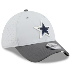 Dallas Cowboys New Era 2025 NFL Training Camp 39THIRTY Flex Hat