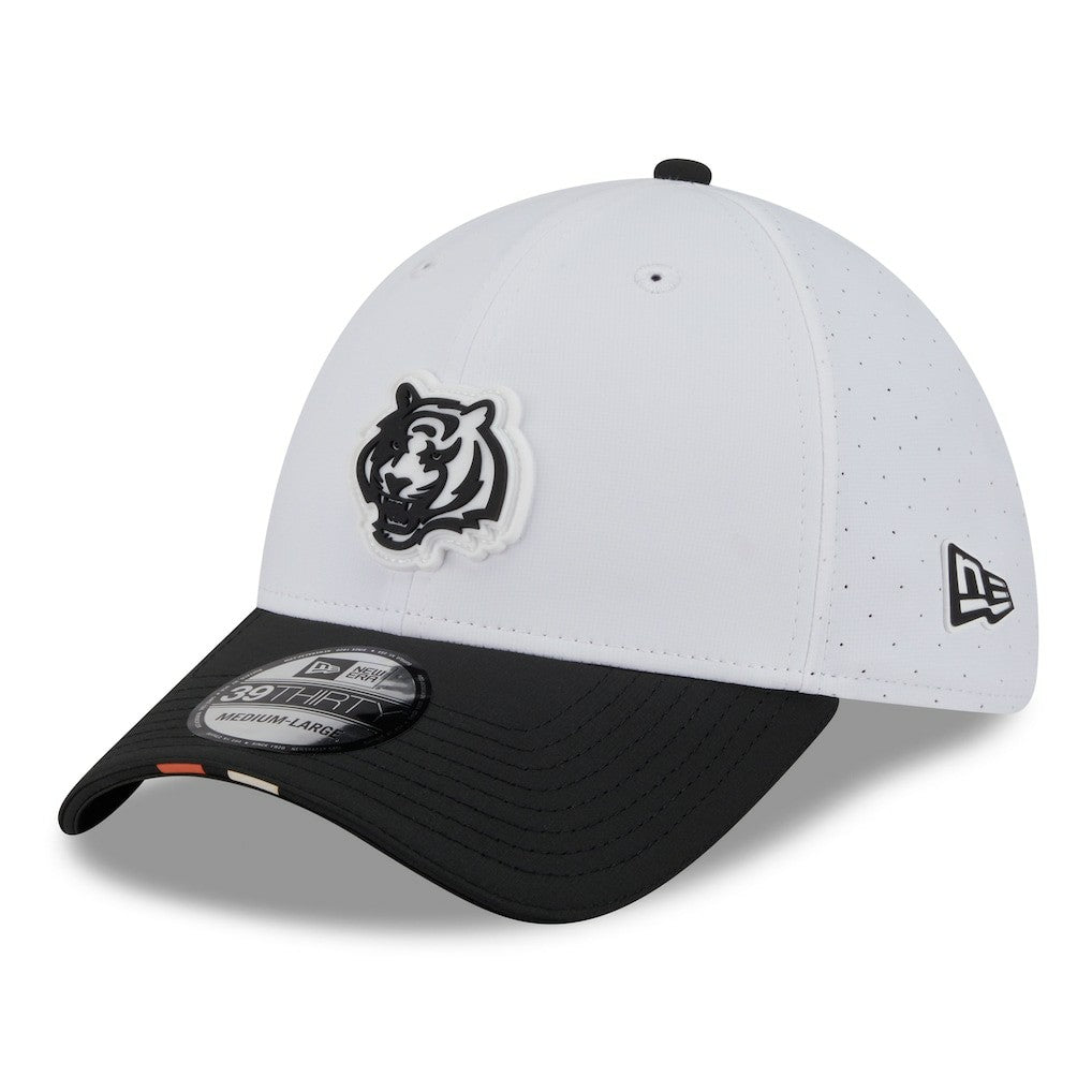 Cincinnati Bengals New Era 2025 NFL Training Camp 39THIRTY Flex Hat