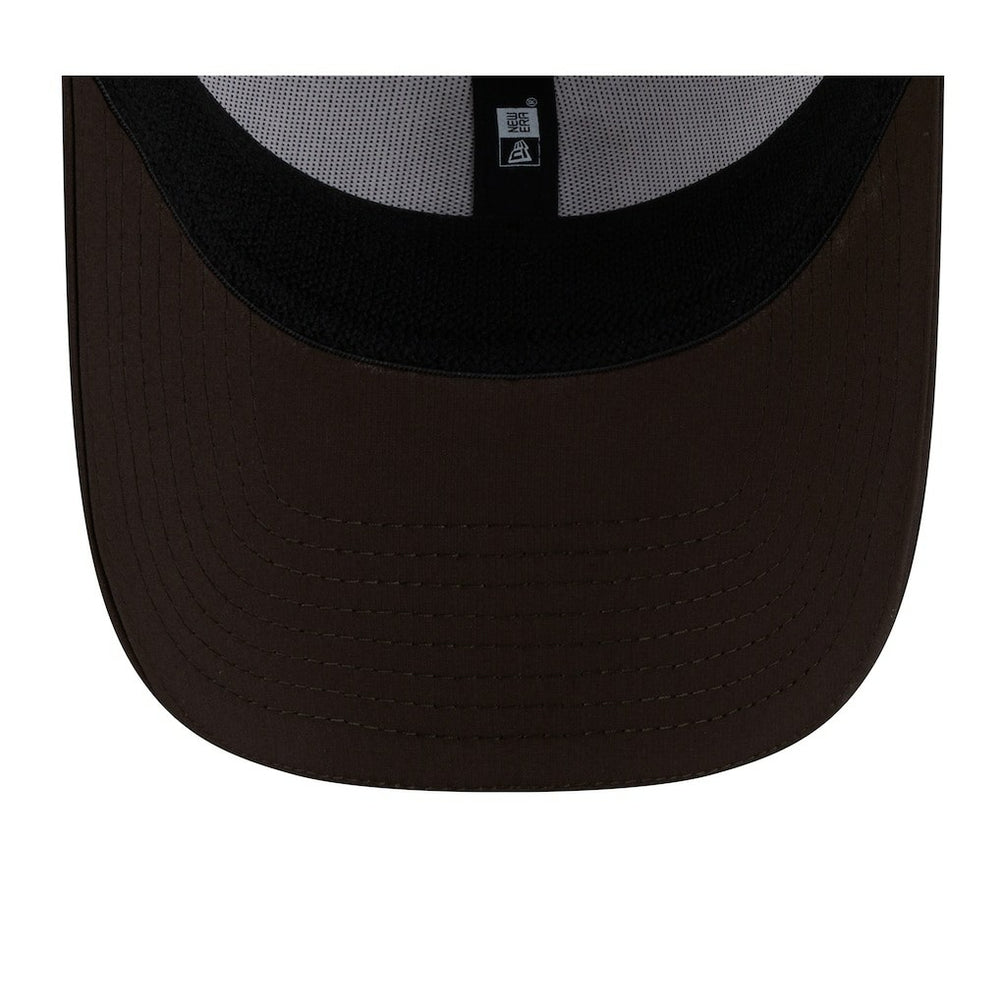 Cleveland Browns New Era 2025 NFL Training Camp Throwback Logo 39THIRTY Flex Hat