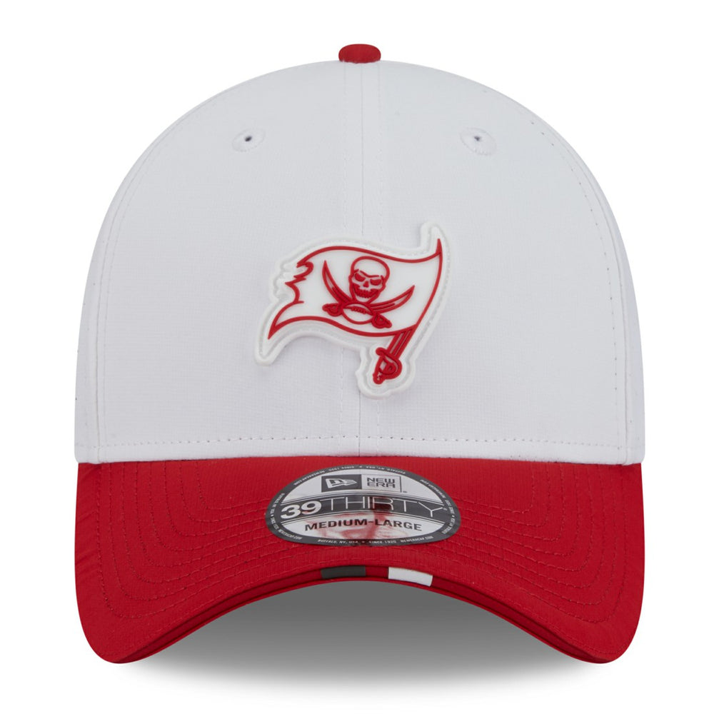 Tampa Bay Buccaneers New Era 2025 NFL Training Camp 39THIRTY Flex Hat
