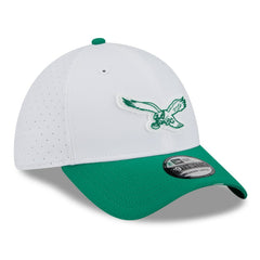 Philadelphia Eagles New Era 2025 NFL Training Camp Throwback Logo 39THIRTY Flex Hat