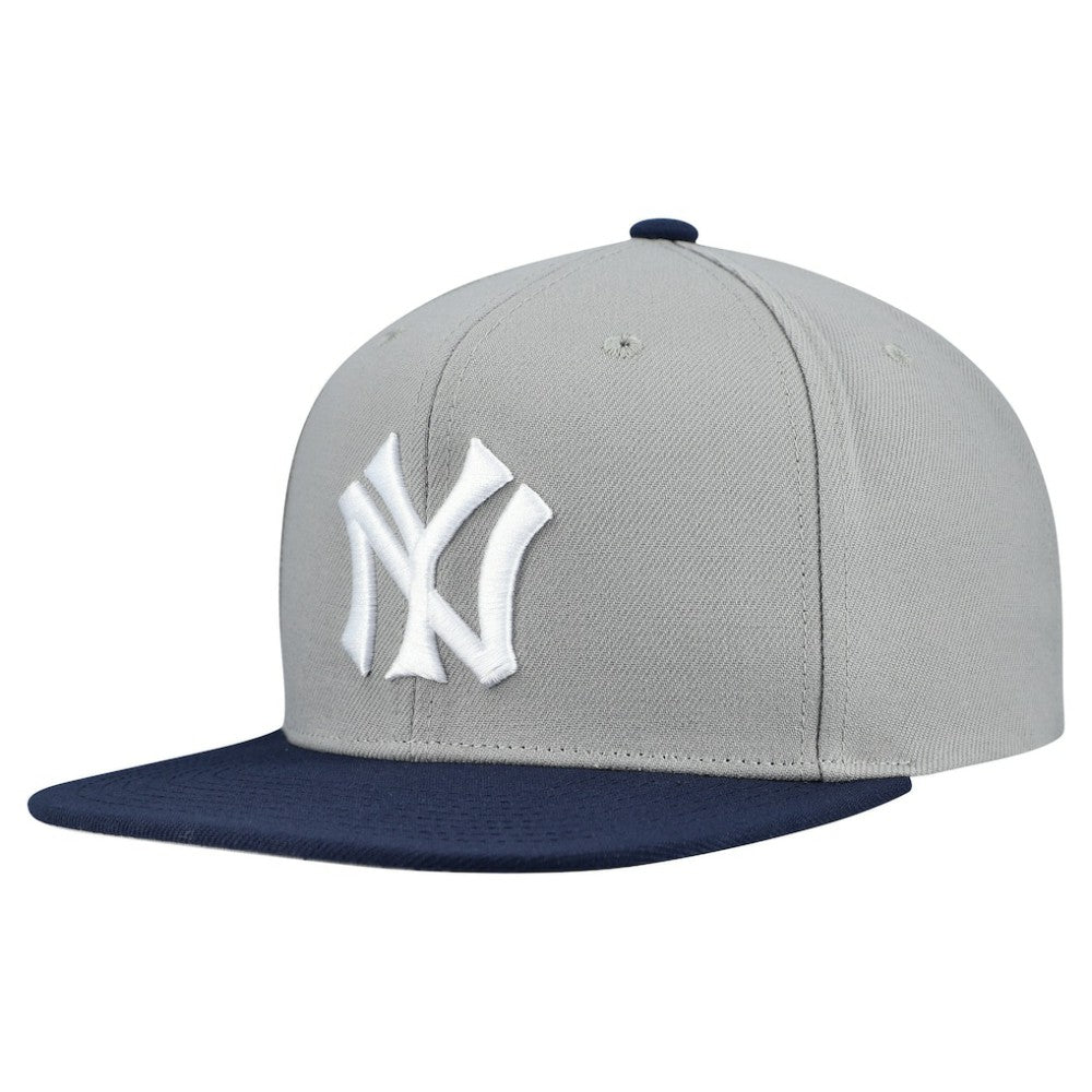 New York Yankees Mitchell & Ness Cooperstown Collection Basic Flip Snapback Hat | MLB US