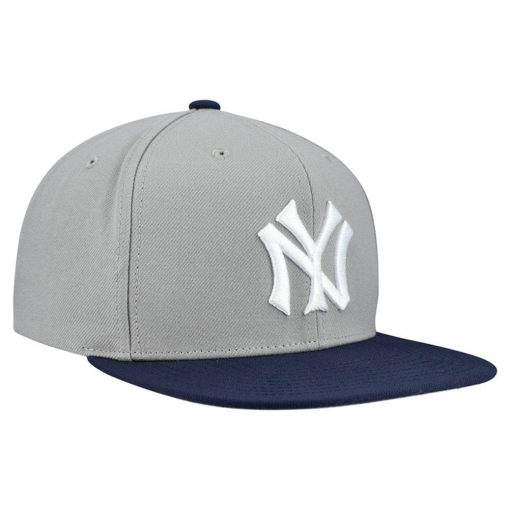 New York Yankees Mitchell & Ness Cooperstown Collection Basic Flip Snapback Hat | MLB US