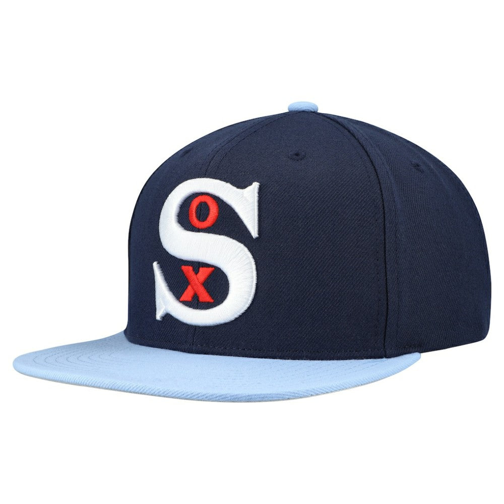 Chicago White Sox Mitchell & Ness Cooperstown Collection Basic Flip Snapback Hat | MLB New
