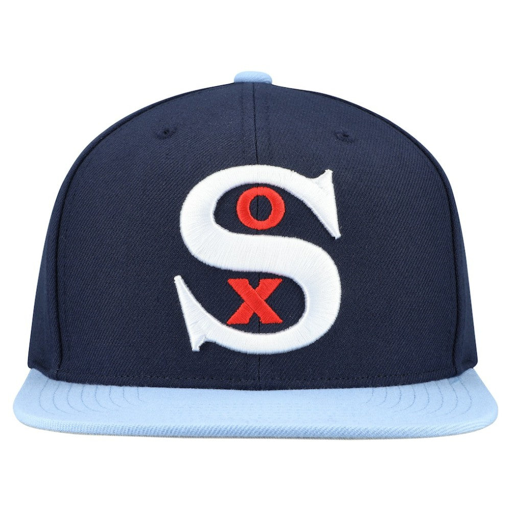 Chicago White Sox Mitchell & Ness Cooperstown Collection Basic Flip Snapback Hat | MLB New