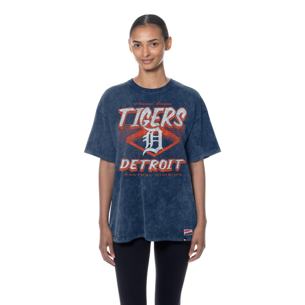 Detroit Tigers New Era Women's Mineral Wash Oversized T-Shirt | MLB Discount