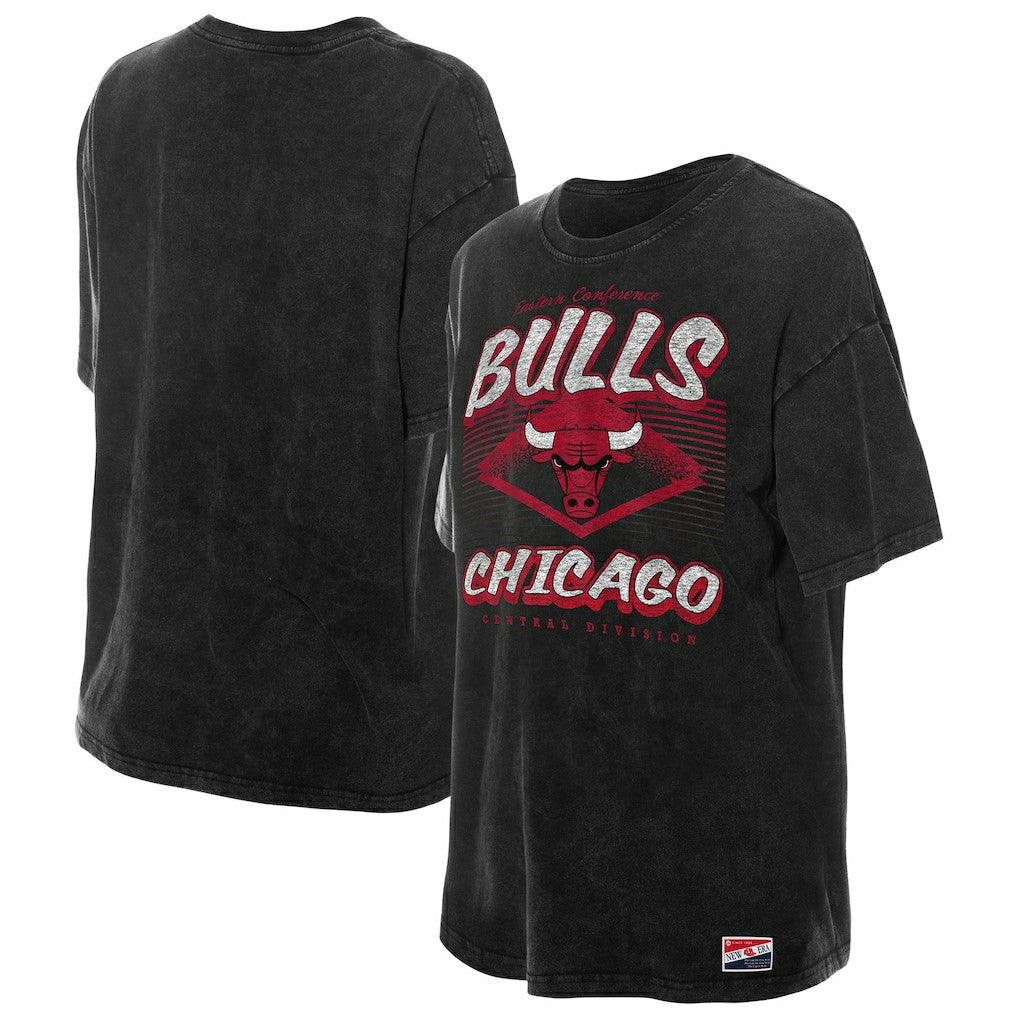 Chicago Bulls Women's Throwback Mineral Wash Oversized T-Shirt sale Online